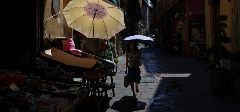 ITALY HEATWAVE LEAVES 4 DEAD AS 17 CITIES FACE RED ALERT