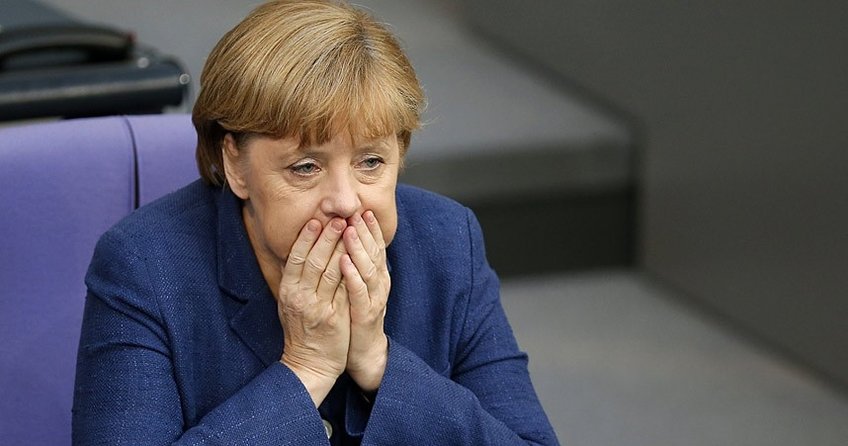 Beslediği yılan Almanya’yı da soktu