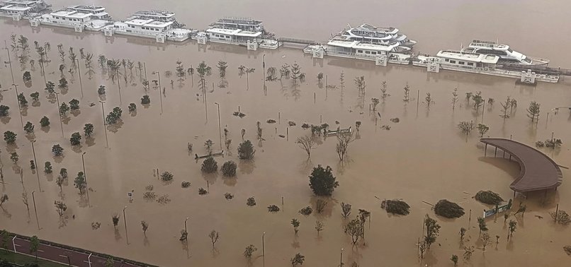 HEAVY RAINSTORMS KILL 4 IN SOUTHERN CHINA: REPORT