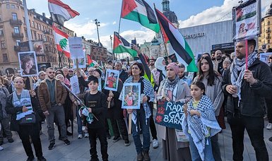 Thousands of people cancel Easter celebrations in Sweden, march in support of Gazans