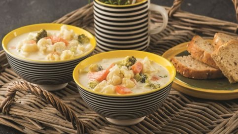 Sebzeli Tavuk Suyu Çorbası Tarifi