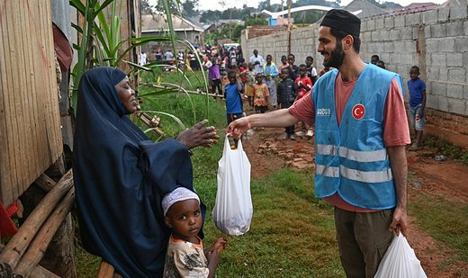 Charities deliver aid to Ugandans on the occasion of Eid al-Adha