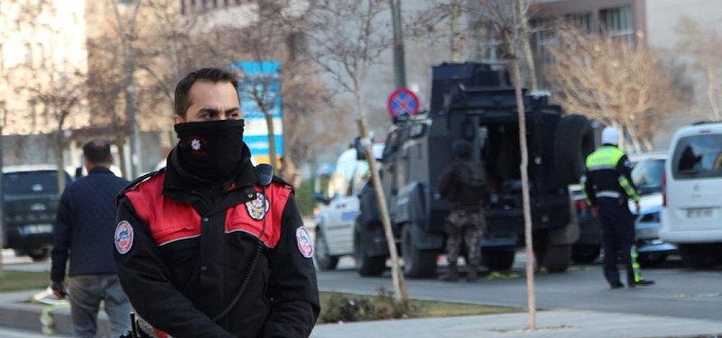 Assailant killed outside police building in SE Turkey