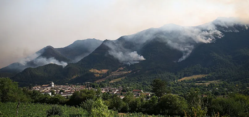 FRANCE PLACES 9 DEPARTMENTS ON RED HEAT WAVE ALERT AS WILDFIRES CONTINUE