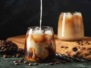 Filtre Kahveli Iced Flat White