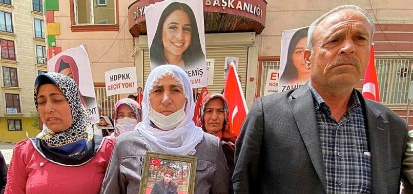 ONE MORE KURDISH FAMILY JOINS ANTI-PKK SIT-IN PROTEST IN SOUTHEASTERN TURKEY