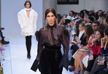 Moda etkinliklerine koronavirüs iptali!