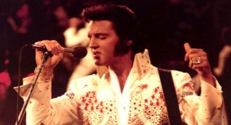 Elvis Presleyin Gitarı 500 Bin Dolara Satıldı