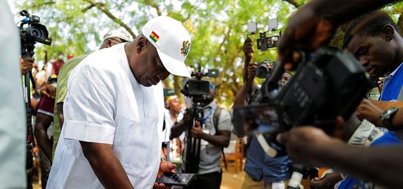 Ghana's former president Mahama wins election