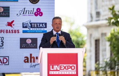 2biniaşkınyabancıalıcıiçgiyimiçingeldi