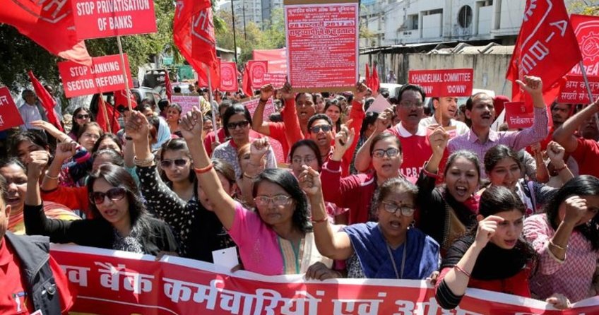 Hindistan’da banka çalışanları 1 günlük greve gitti