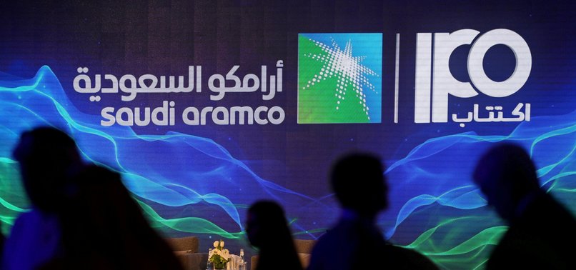 ARAMCOS GREENSHOE OPTION PUSHES IPO TO RECORD $29.4B