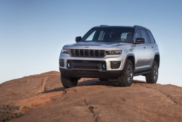 JEEP, GRAND CHEROKEE’NİN 5 KOLTUKLU VERSİYONUNU TANITTI