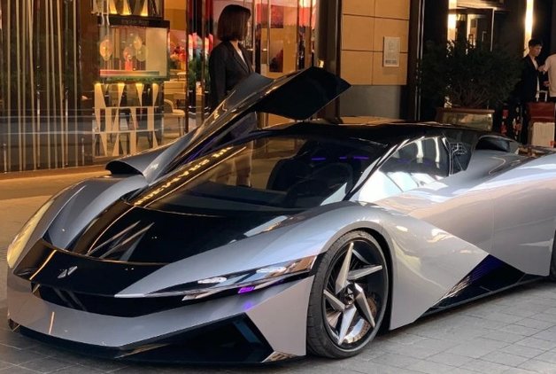 ÇİN’DEN 1835 HP’LİK ELEKTRİKLİ OTOMOBİL