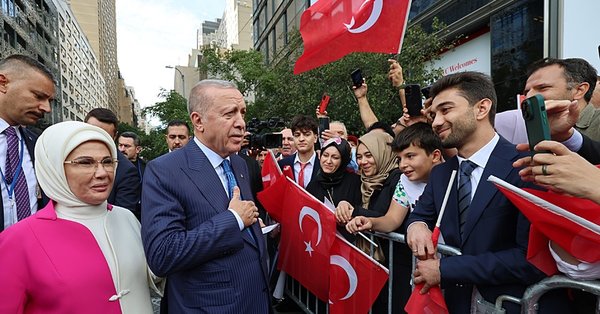 Unga otirganda ogizda sikiklar Unga otirganda ogizda sikiklar