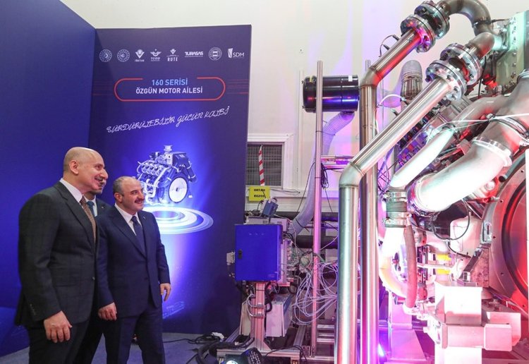 Photo Gallery | Turkish scientists produce diesel locomotive engine ...