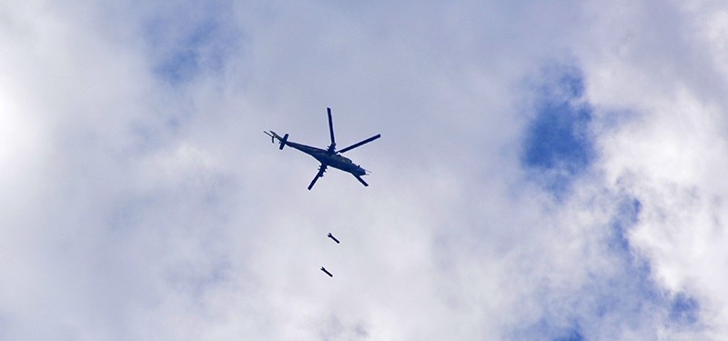 Syrian regime strikes Palestinian refugee camp in Daesh-held southern Damascus