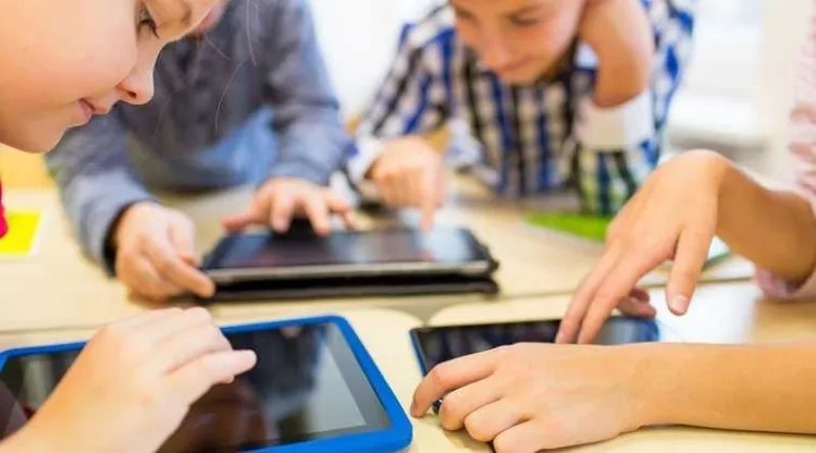 Digital plague: How smartphones and algorithms reshaped childhood