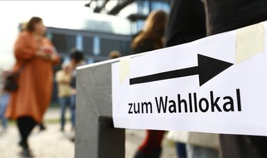 Berliners in hundreds of constituencies voting in election re-run