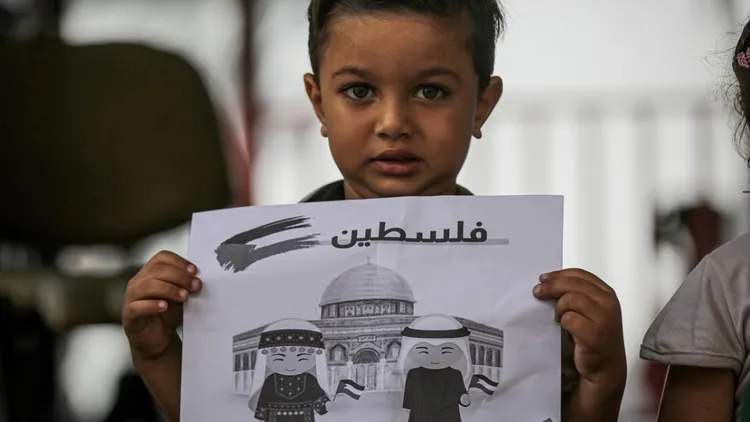 Children keep their traditions alive in Gaza on Palestinian Heritage Day