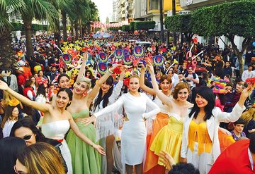 Karnavalı yeniden kol kola sevgi ve dostluk ile kutlayacağız