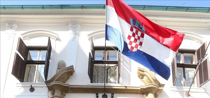 CROATIA SACKS ECONOMY MINISTER AND HIS ADVISER OVER SUSPECTED CORRUPTION