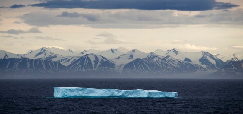BRITISH SCIENTISTS TRACKING TWO ENORMOUS ICEBERGS LARGER THAN LONDON