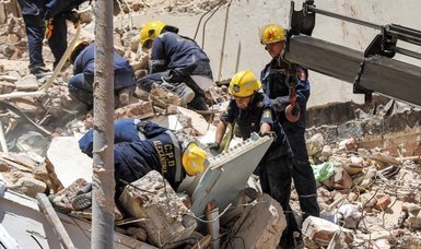 Deaths in building collapse in Egypt rise to 10