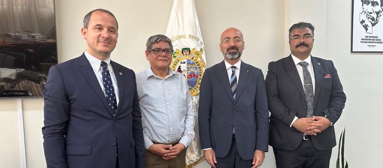 Türkiye Maarif Vakfı heyeti Peru’ya çalışma ziyaretinde bulundu