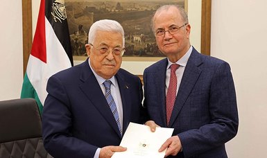 New Palestinian government sworn in