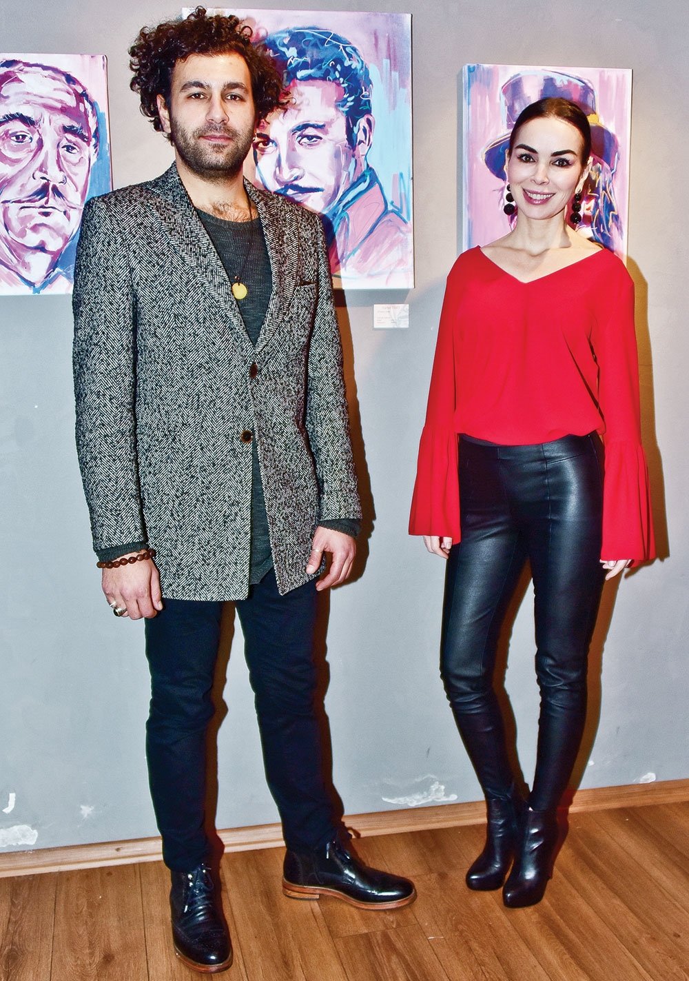 �Jönler� sergisi Bebek�te açıldı samdan �Jönler� sergisi Bebek�te açıldı samdan