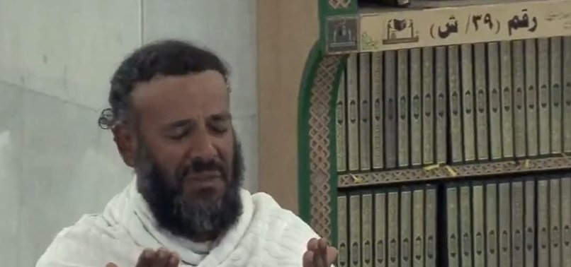 KAABA IMAM OSAMA HAYYAT PRAYS FOR PALESTINIANS AND MASJID AL-AQSA