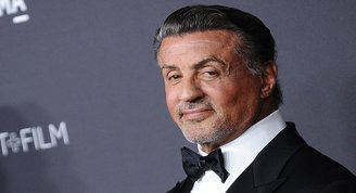 Corona virüsü Sylvester Stallone’yi de vurdu!