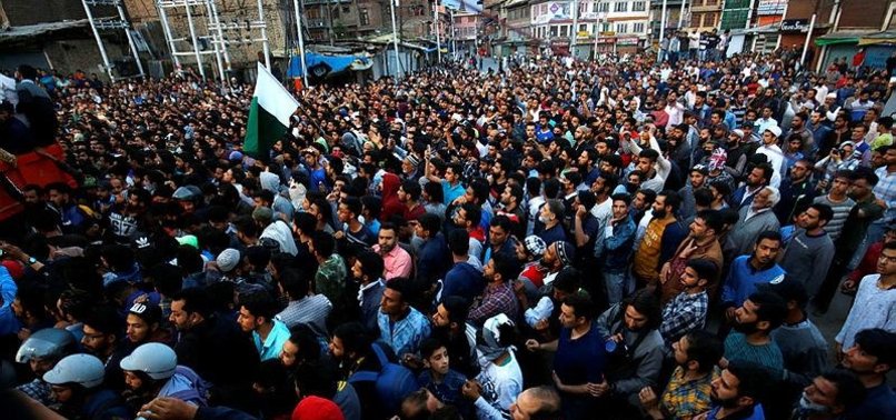 INDIAN FORCES FIRE ON KASHMIR PROTESTERS, KILLING AT LEAST 5
