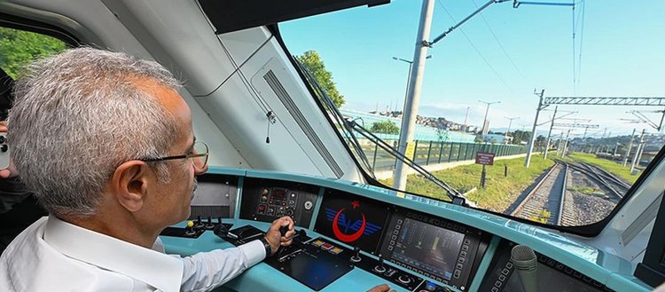 Milli Hızlı Tren’i yolcu taşımacılığına 2025’te kazandırmayı hedefliyoruz