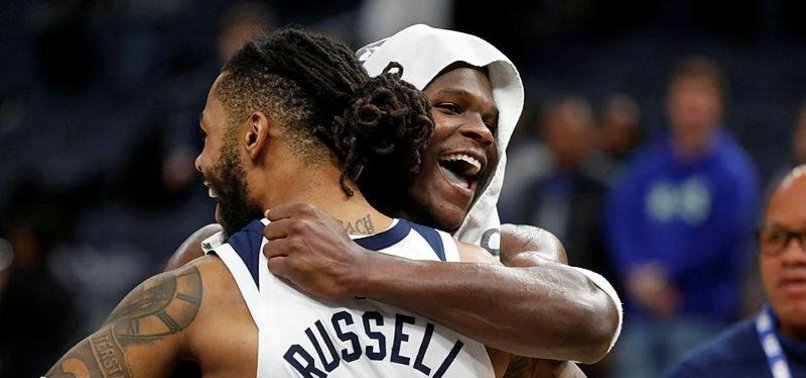 RUSSELL SCORES 15 POINTS IN 4TH, WOLVES BEAT PACERS 121-115