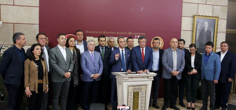 CHP UNDERMINES ITS VOTERS DECISION BY TRANSFERRING DEPUTIES TO FAR-RIGHT İP