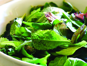 Hardal Soslu Salata