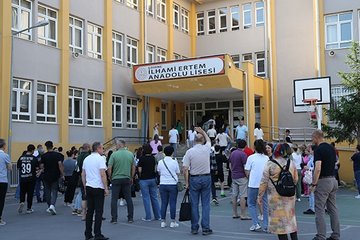 LGS merkezi sınavı başladı