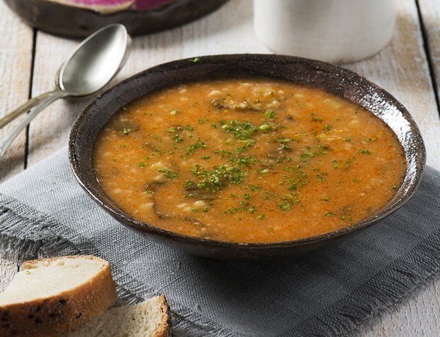 Sebzeli Tarhana Çorbası