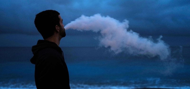 Mexican president signs decree banning sales of e-cigarettes
