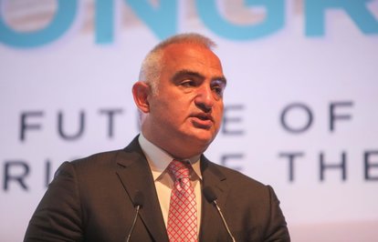 Turizmde29milyonziyaretçi24milyardolargelirhedefi