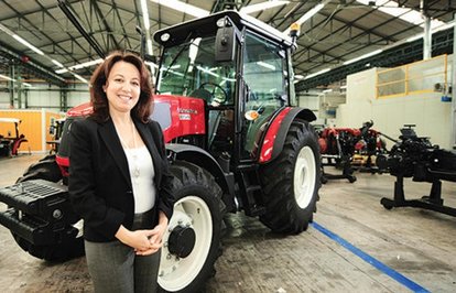 ErkuntTraktörünkurucusuahrefindexzeyneperkuntclasstkktLnktargetblankZeynepErkuntaArmağanvefatetti