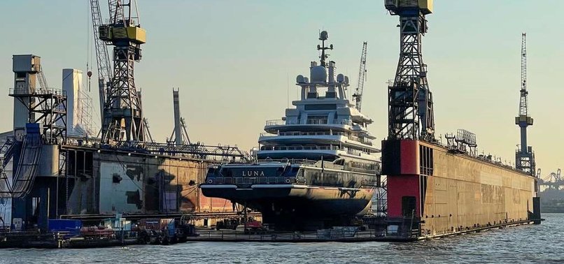 HAMBURG AUTHORITIES DETAIN LUXURY YACHT OWNED BY SANCTIONED RUSSIAN