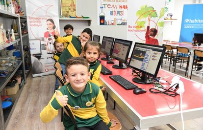 YarınıKodlayanlar185biniaşkınçocuğaulaştı