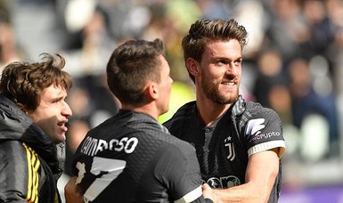 Late Rugani goal gives Juventus 3-2 win over Frosinone