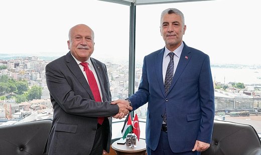 Turkish, Palestinian ministers ink protocol on economic cooperation in Istanbul