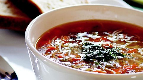 Kıymalı Şehriye Çorbası Tarifi