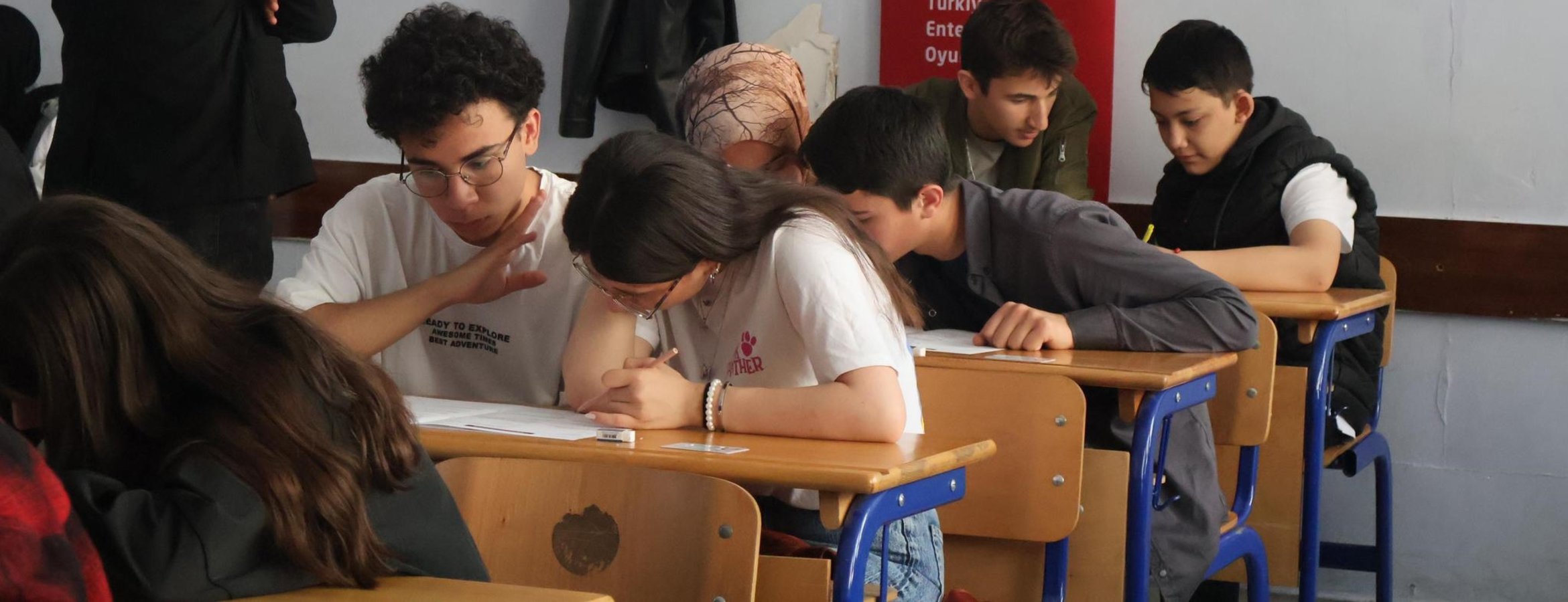 Türkiye Entelektüel Oyunları Liseler Arası Bilgi Yarışması yarı finali ve finali