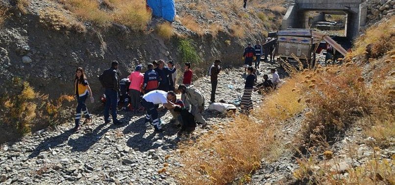 47 INJURED IN ILLEGAL BORDER CROSSING IN SE TURKEY